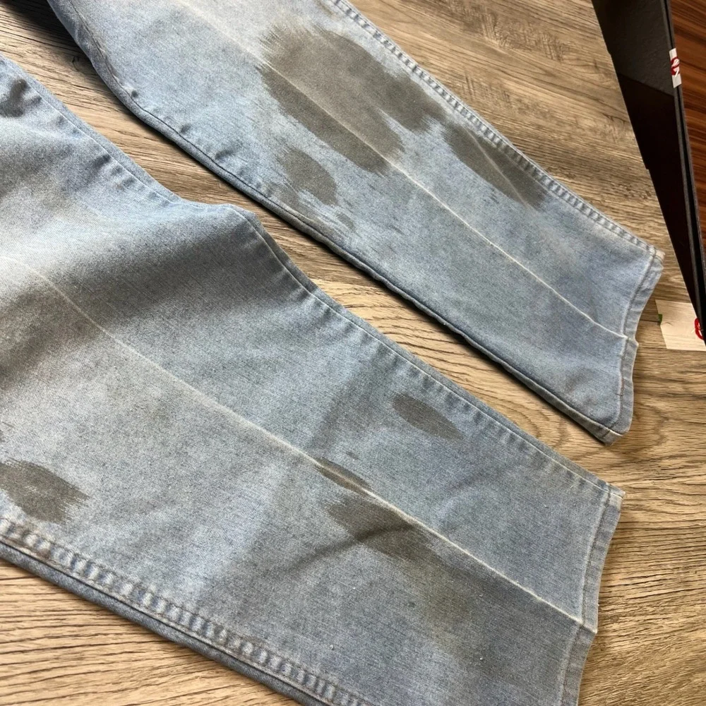 Wrangler Jeans Mens 33x29 Light Blue Distressed Workwear Straight Leg Q30‎